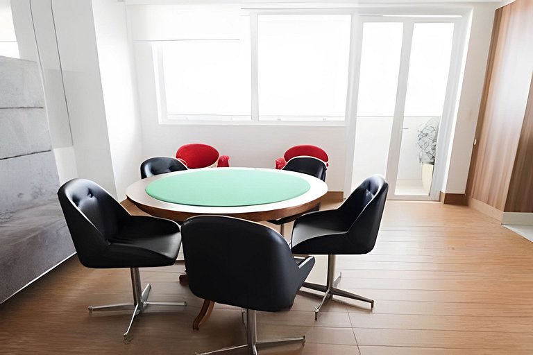 Flat no brookfield towers business green style