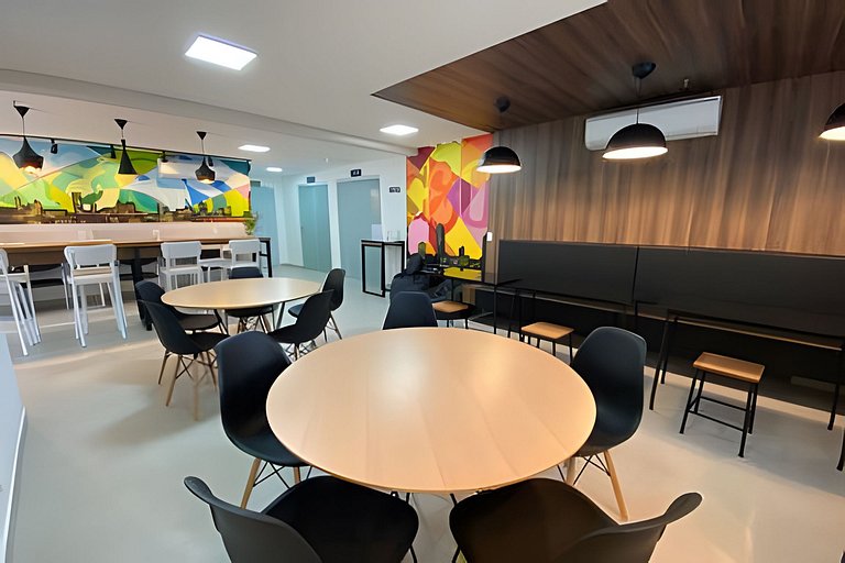 Flat no brookfield towers business green style