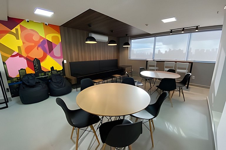 Brookfield Towers Studio Flamboaynt