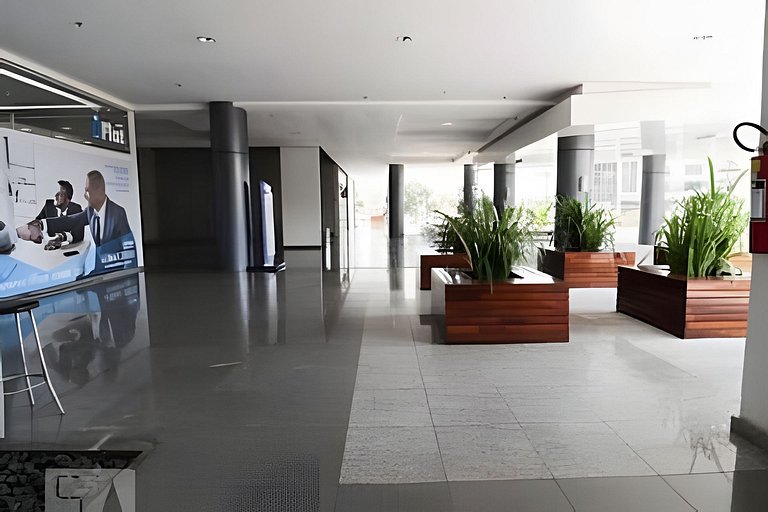 Brookfield Towers Studio Flamboaynt